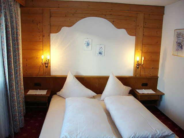 Doff-Sotta Appartements Sankt Anton am Arlberg Exterior photo